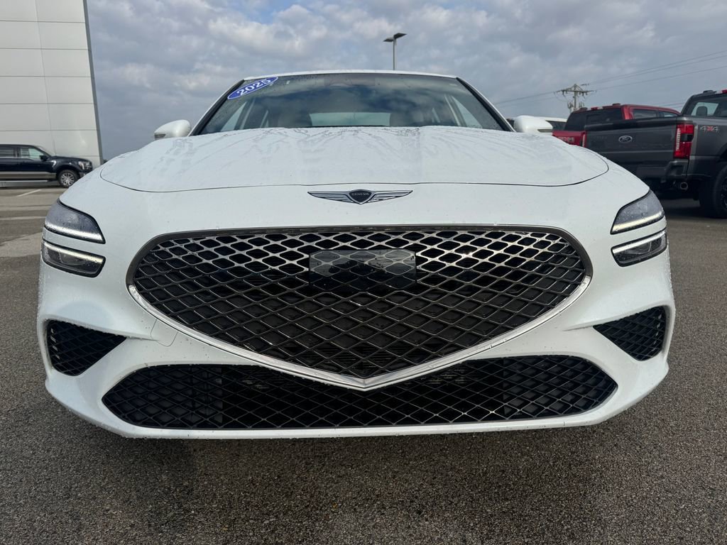 Used 2025 Genesis G70 2.5T RWD image 9