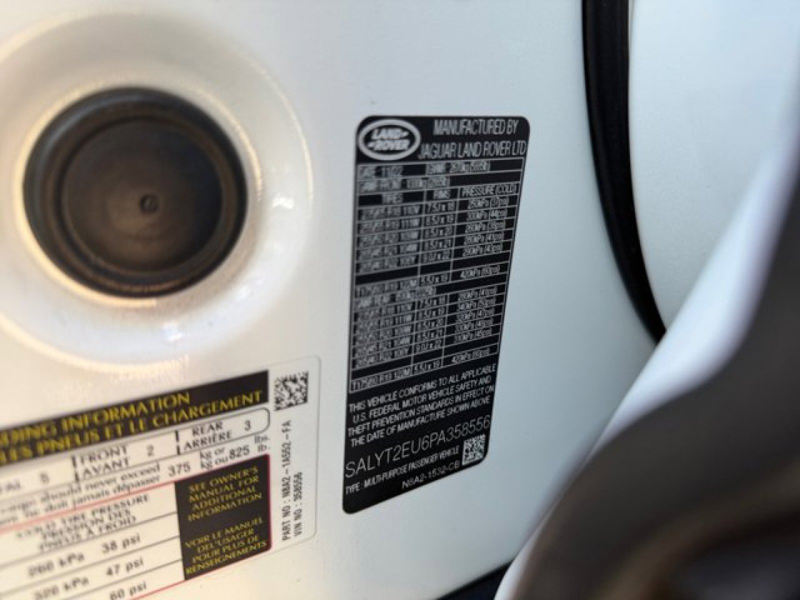 Certified 2023 Land Rover Range Rover Velar R-Dynamic S AWD/4WD image 22