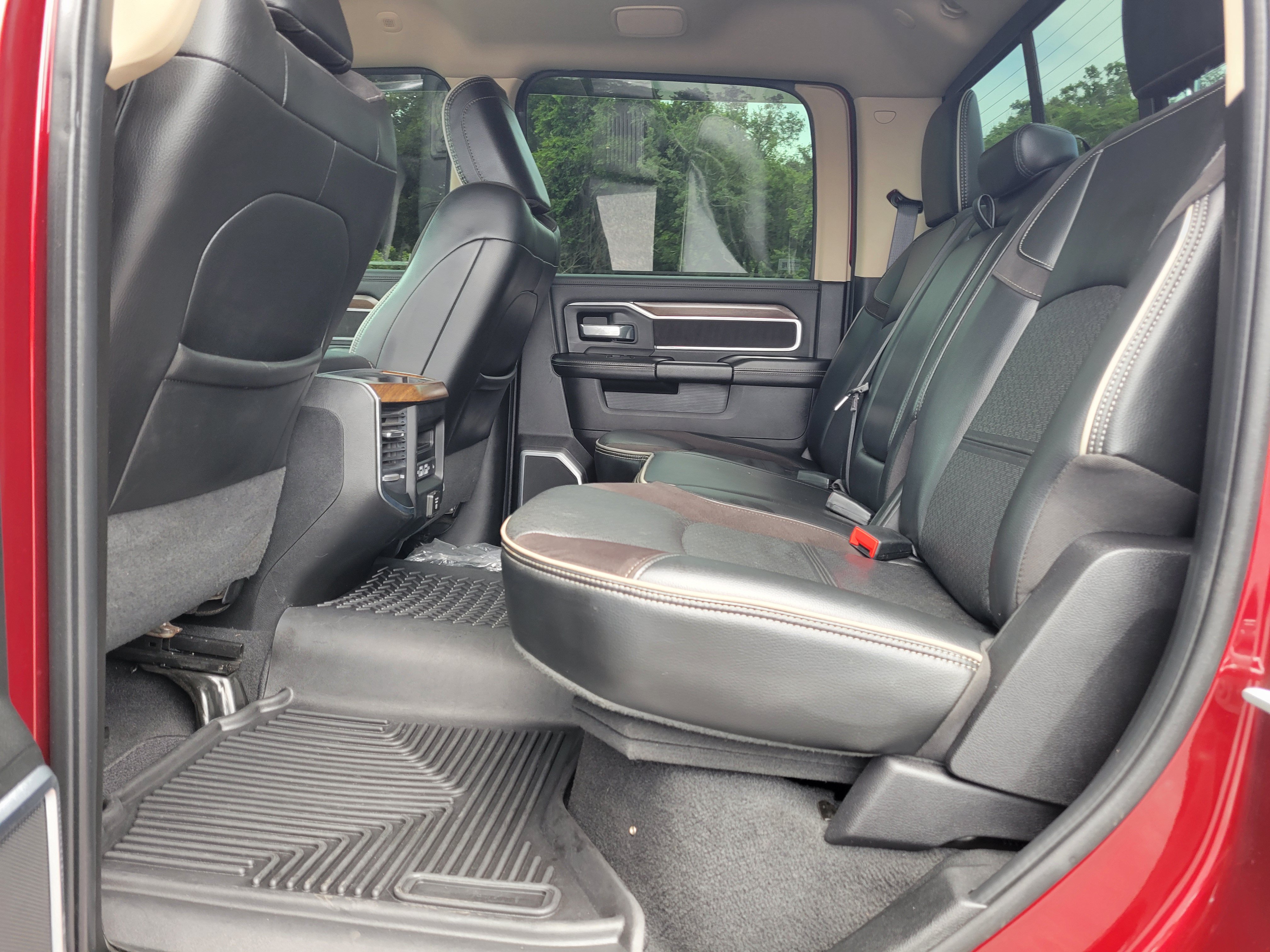 Used 2022 RAM 2500 Laramie AWD/4WD image 34