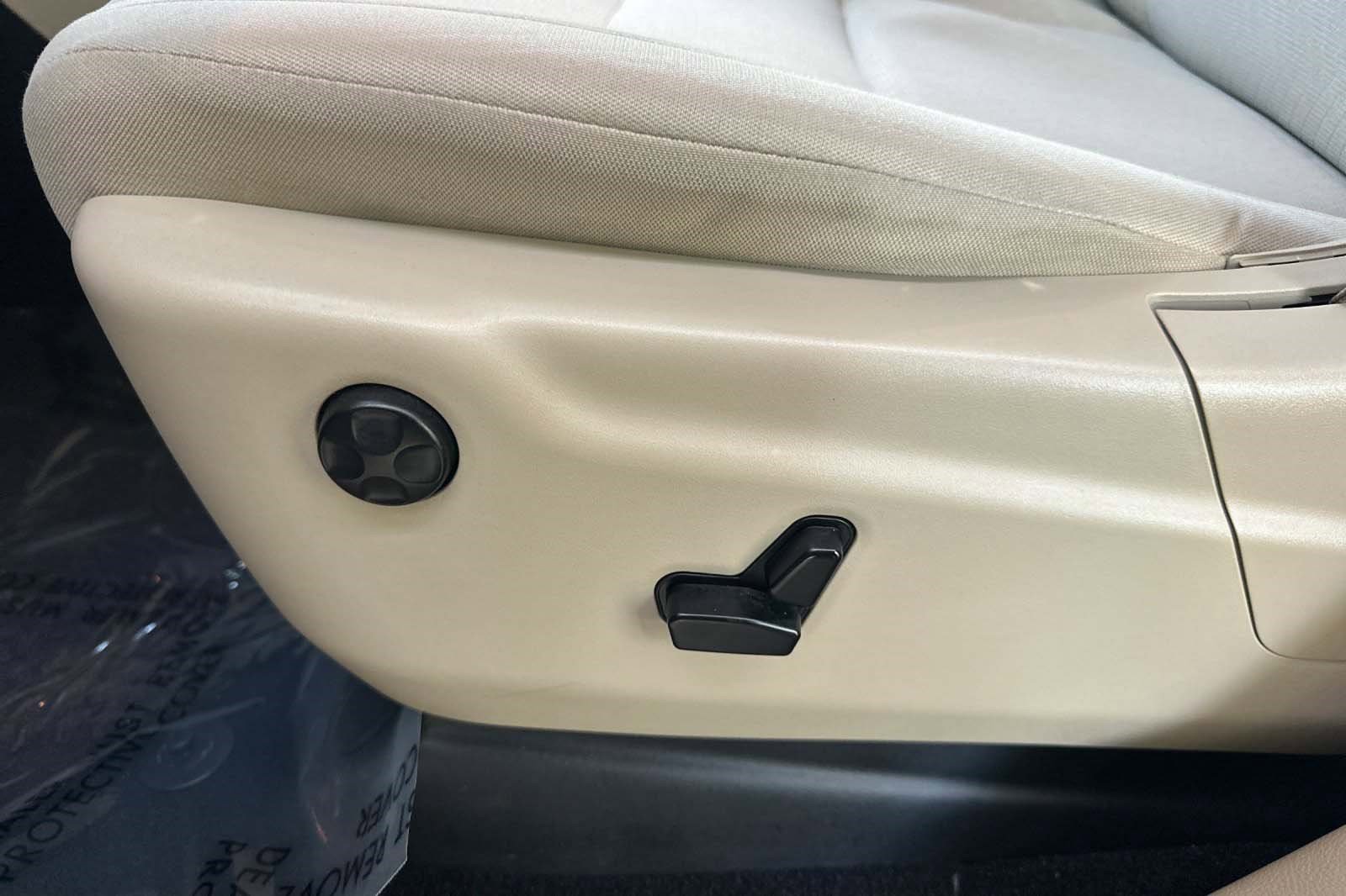Used 2021 Jeep Grand Cherokee Laredo RWD image 14