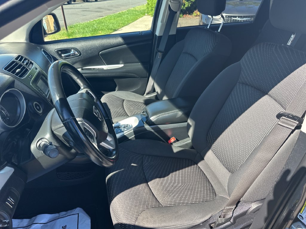 Used 2018 Dodge Journey SE FWD image 14