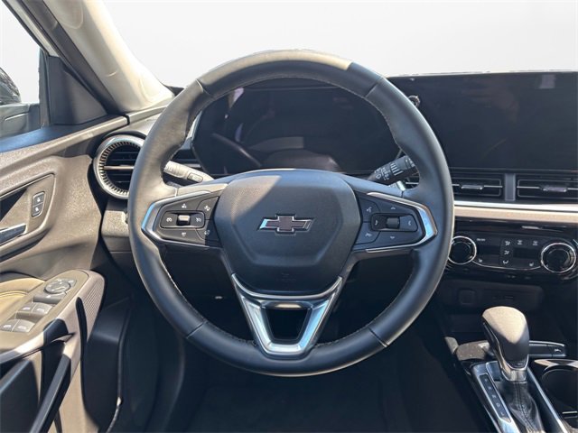 Used 2025 Chevrolet Trax ACTIV w/ Driver Confidence Package image 12