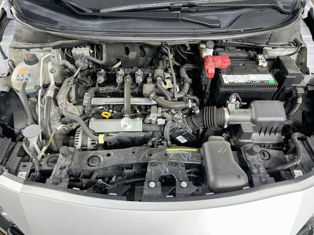 Used 2024 Nissan Versa SR FWD image 27
