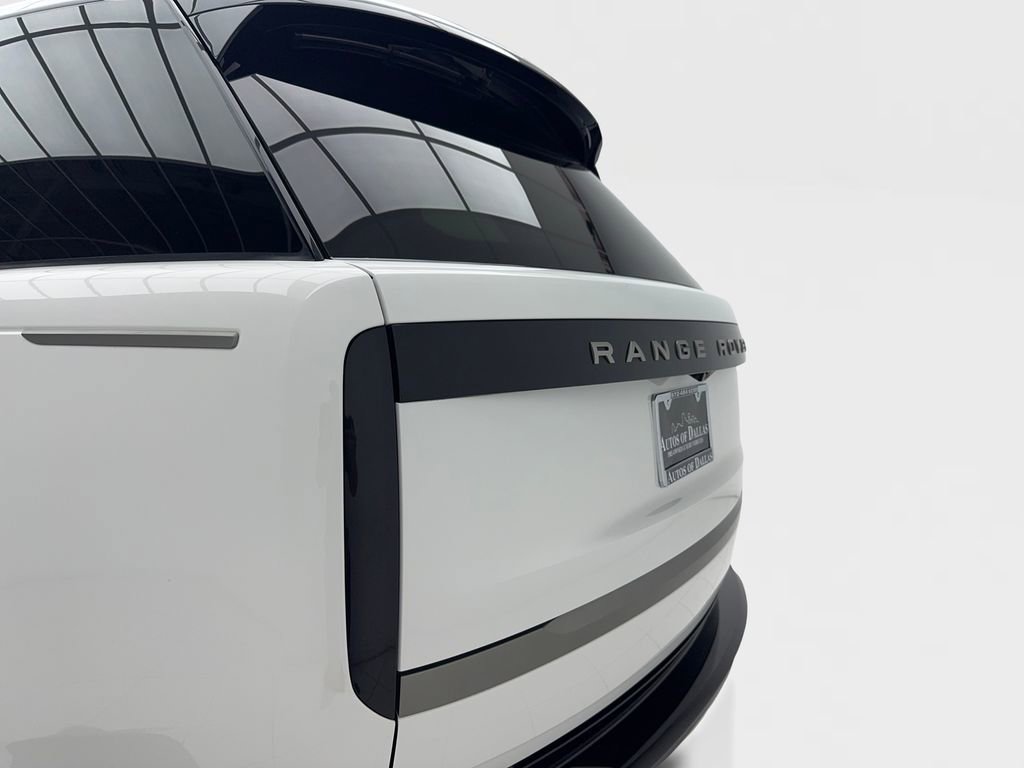 Used 2023 Land Rover Range Rover SE image 9