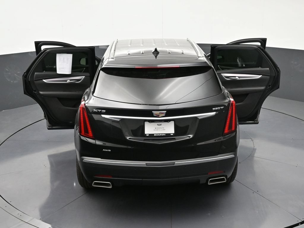 Used 2025 Cadillac XT5 Luxury AWD/4WD image 36