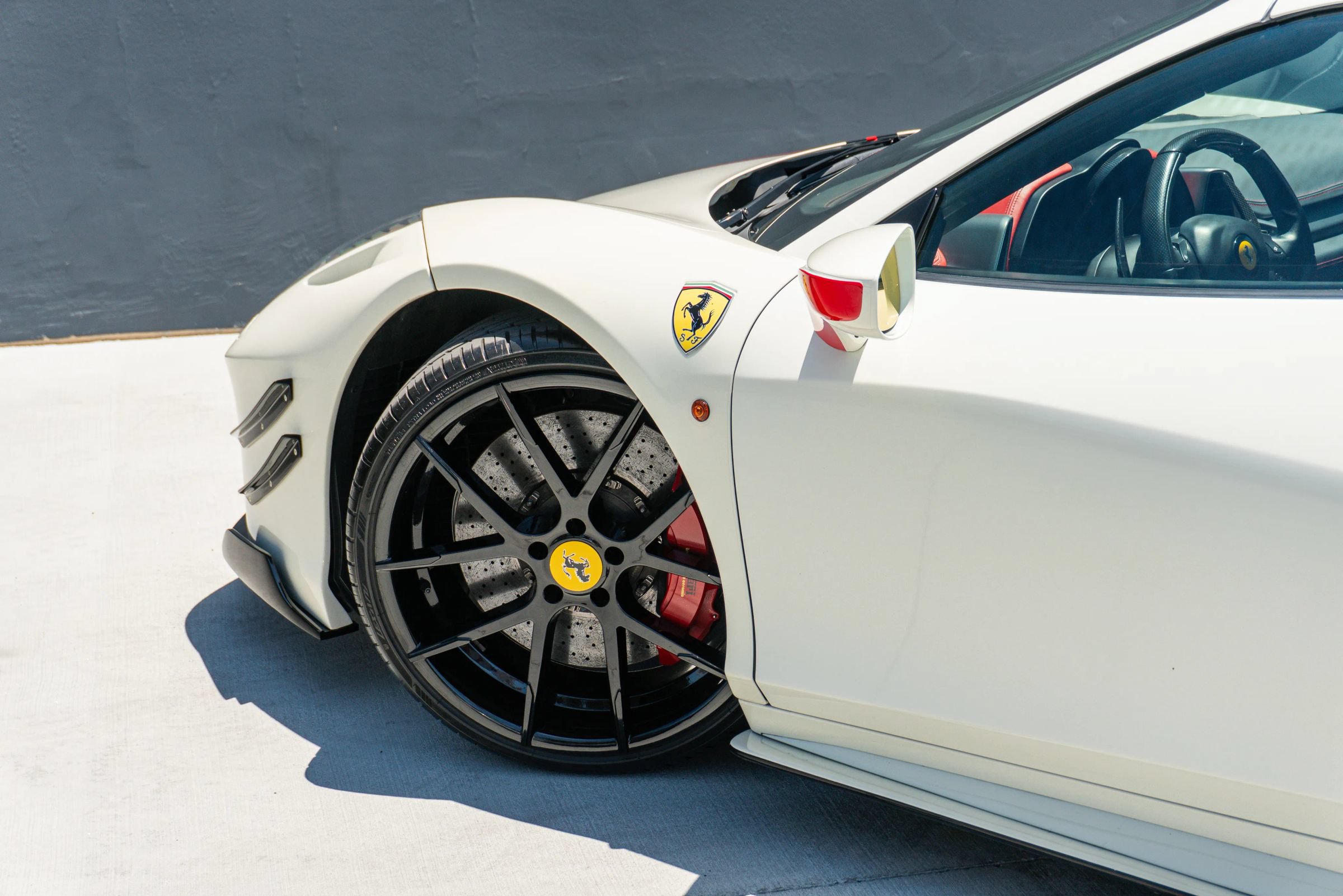 Used 2014 Ferrari 458 Spider RWD image 51