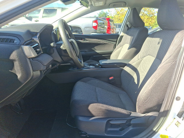 Used 2025 Toyota Camry LE FWD image 13