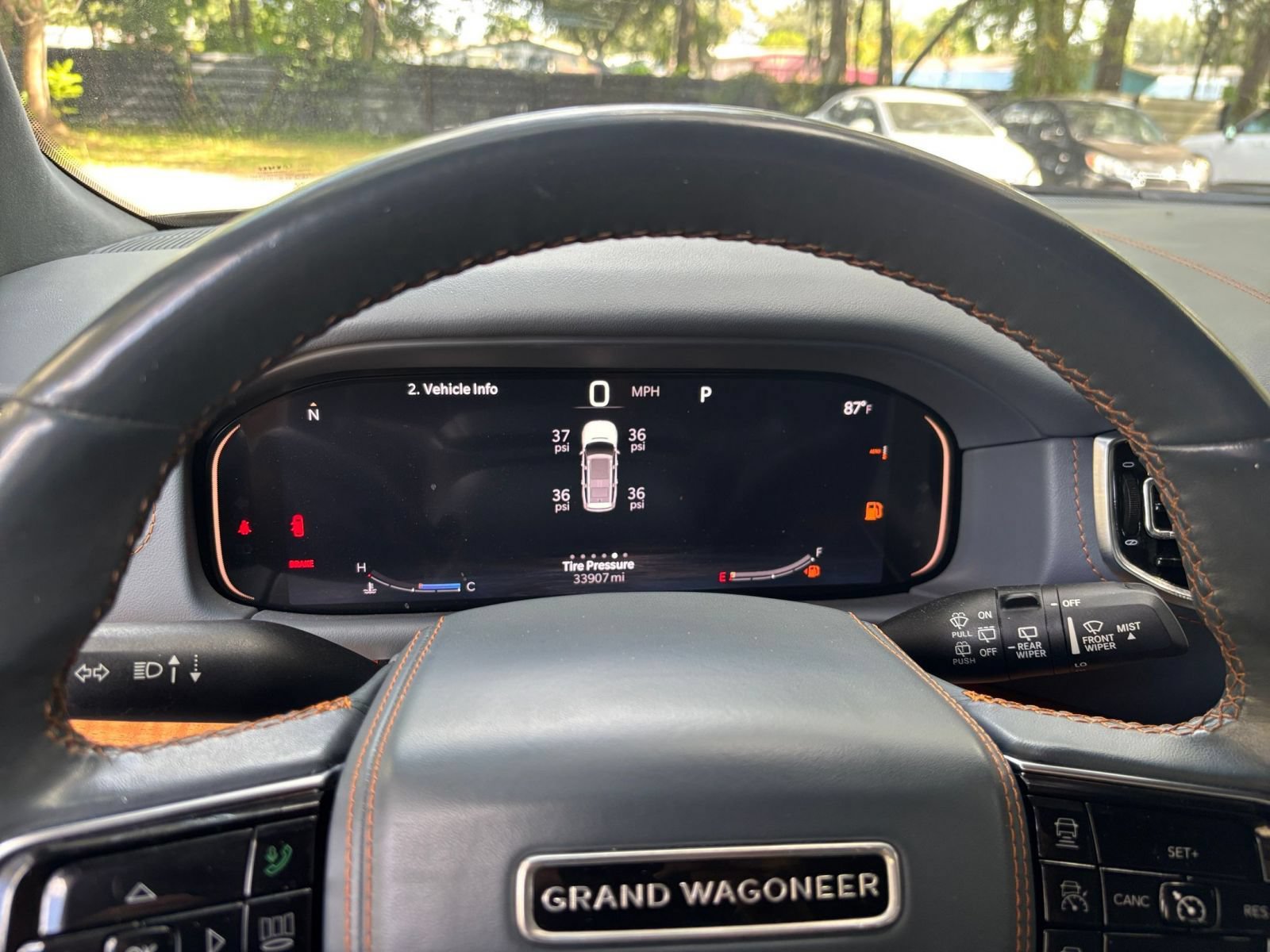 Used 2023 Jeep Grand Wagoneer Series II AWD/4WD image 45