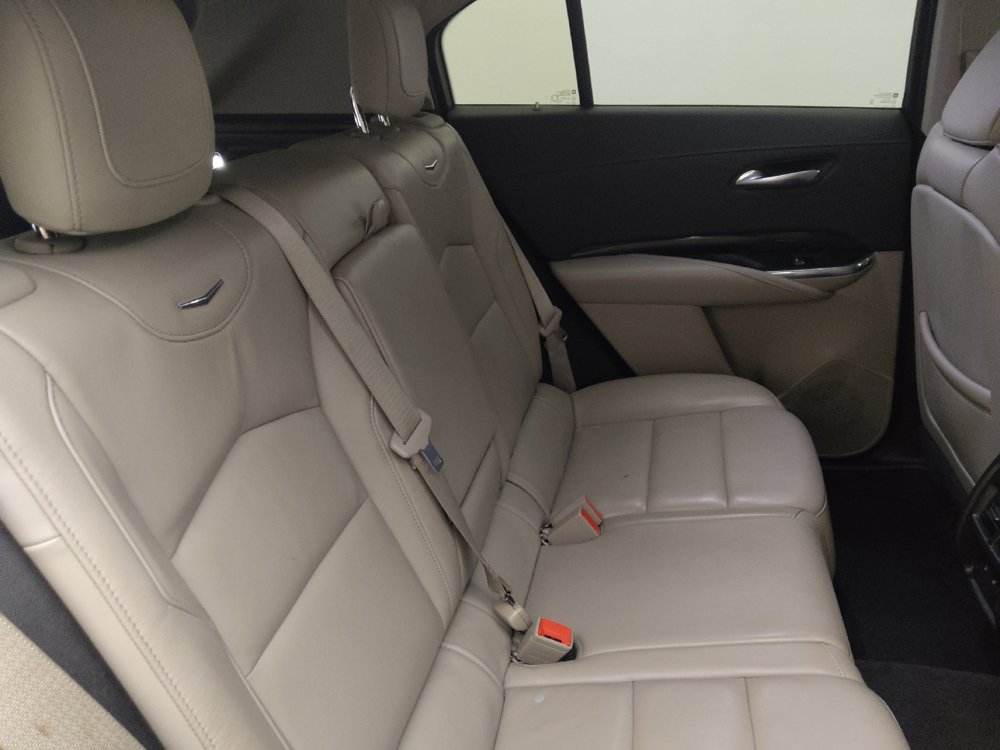 Used 2019 Cadillac XT4 Premium Luxury w/ Cold Weather Package AWD/4WD image 19