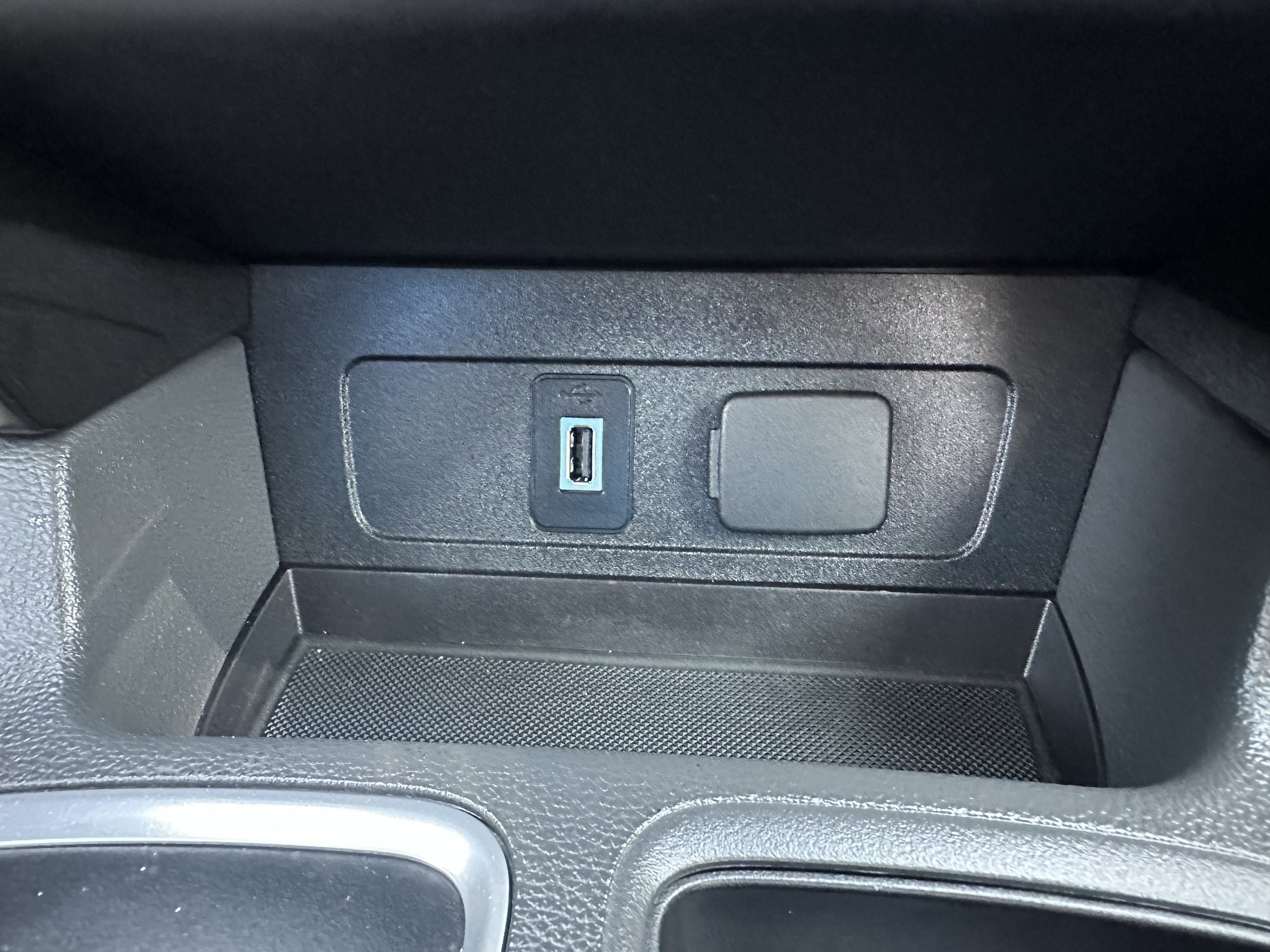 Used 2017 Ford Escape Titanium w/ Equipment Group 301A image 34