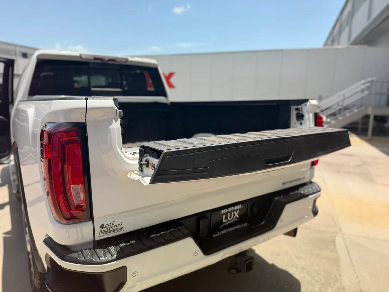 Used 2020 GMC Sierra 2500 Denali w/ Denali Ultimate Package AWD/4WD image 19