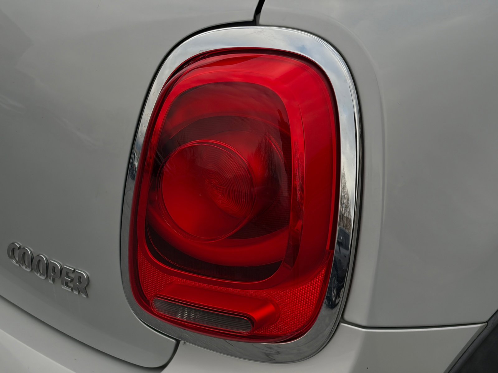 Used 2015 MINI Cooper 2-Door Hardtop image 27