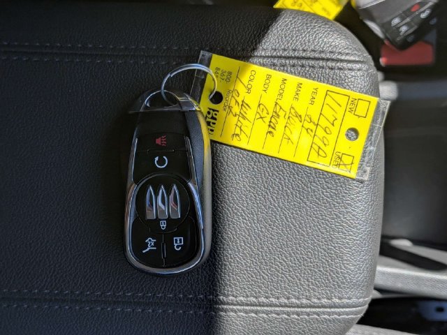 Used 2024 Buick Encore GX Preferred w/ Comfort Package FWD image 32