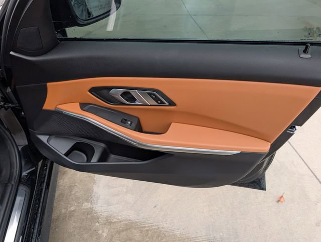 Used 2023 BMW 330e xDrive w/ Convenience Package image 33