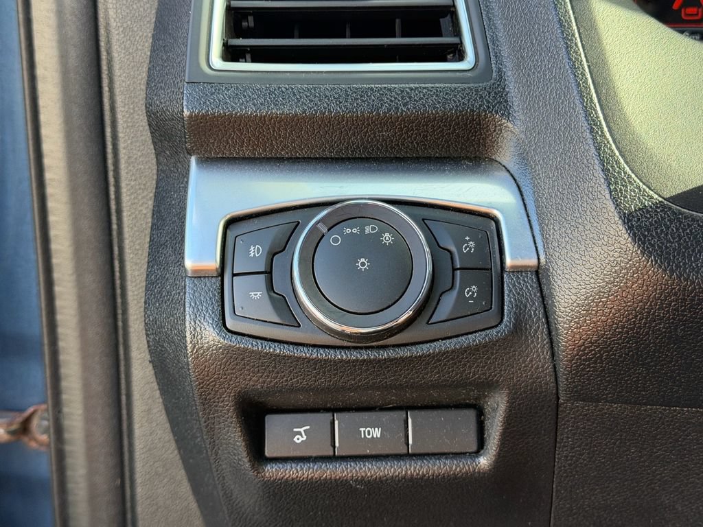 Used 2018 Ford Explorer Sport w/ Equipment Group 401A AWD/4WD image 24