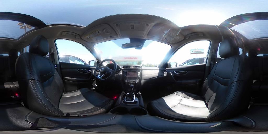 Used 2018 Nissan Rogue SL w/ Premium Package FWD image 1