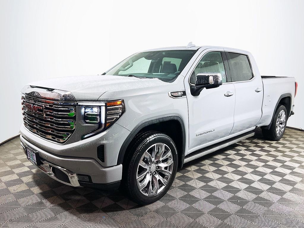 Used 2025 GMC Sierra 1500 Denali w/ Denali Reserve Package image 3