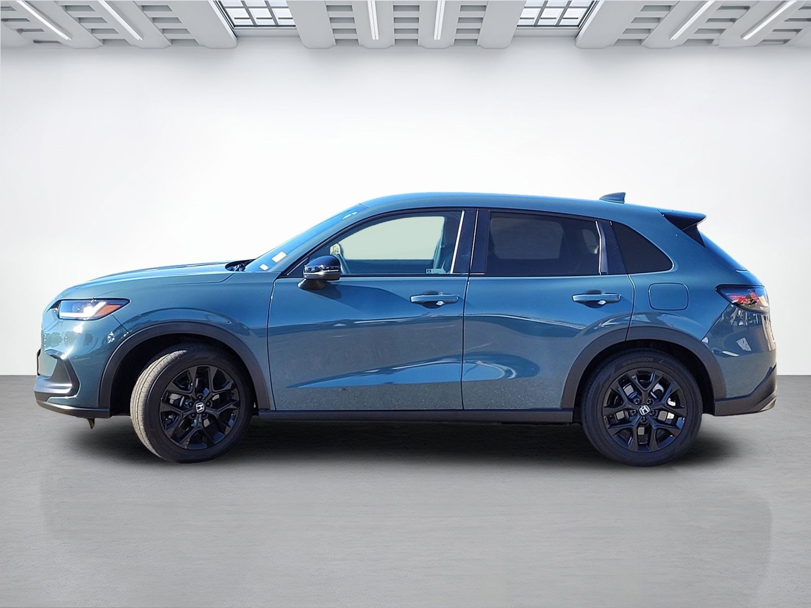 Used 2023 Honda HR-V Sport image 7