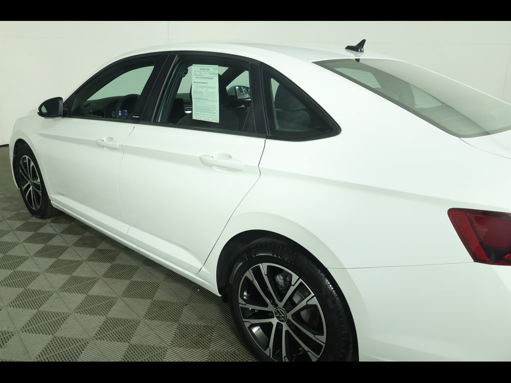 Used 2026 Volkswagen Jetta Sport FWD image 16