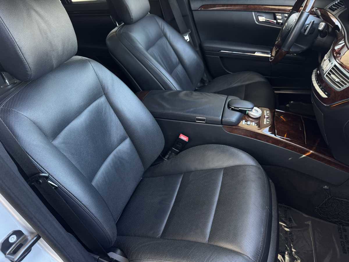 Used 2013 Mercedes-Benz S 550 Sedan image 24