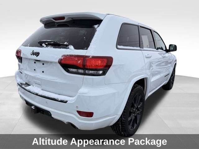 Used 2021 Jeep Grand Cherokee Laredo X image 8