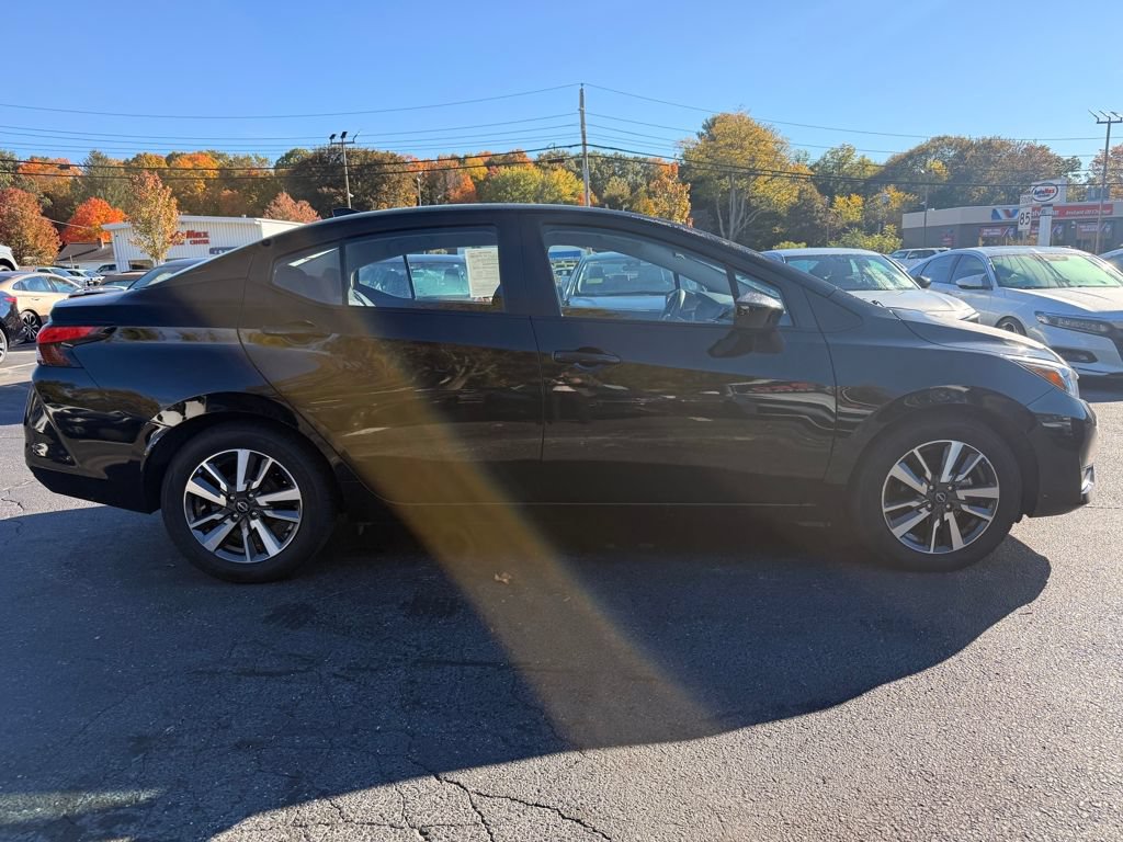 Used 2023 Nissan Versa SV FWD image 11
