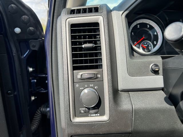 Used 2014 RAM 2500 Tradesman w/ Chrome Appearance Group AWD/4WD image 19