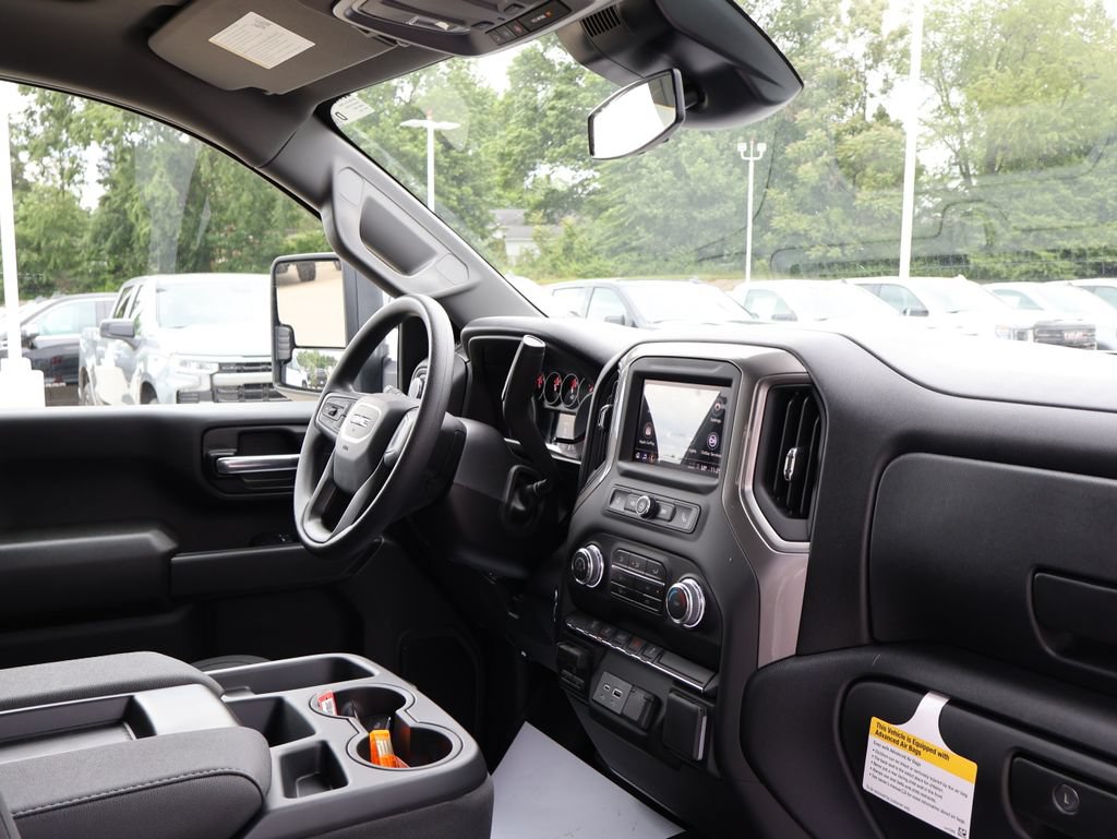 New 2026 GMC Sierra 3500 Pro AWD/4WD image 38