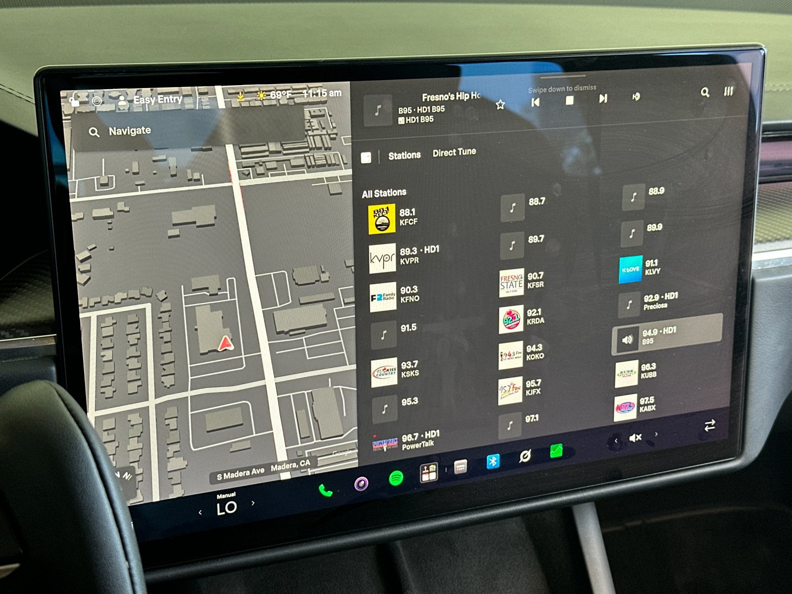 Used 2022 Tesla Model X Plaid AWD/4WD image 21