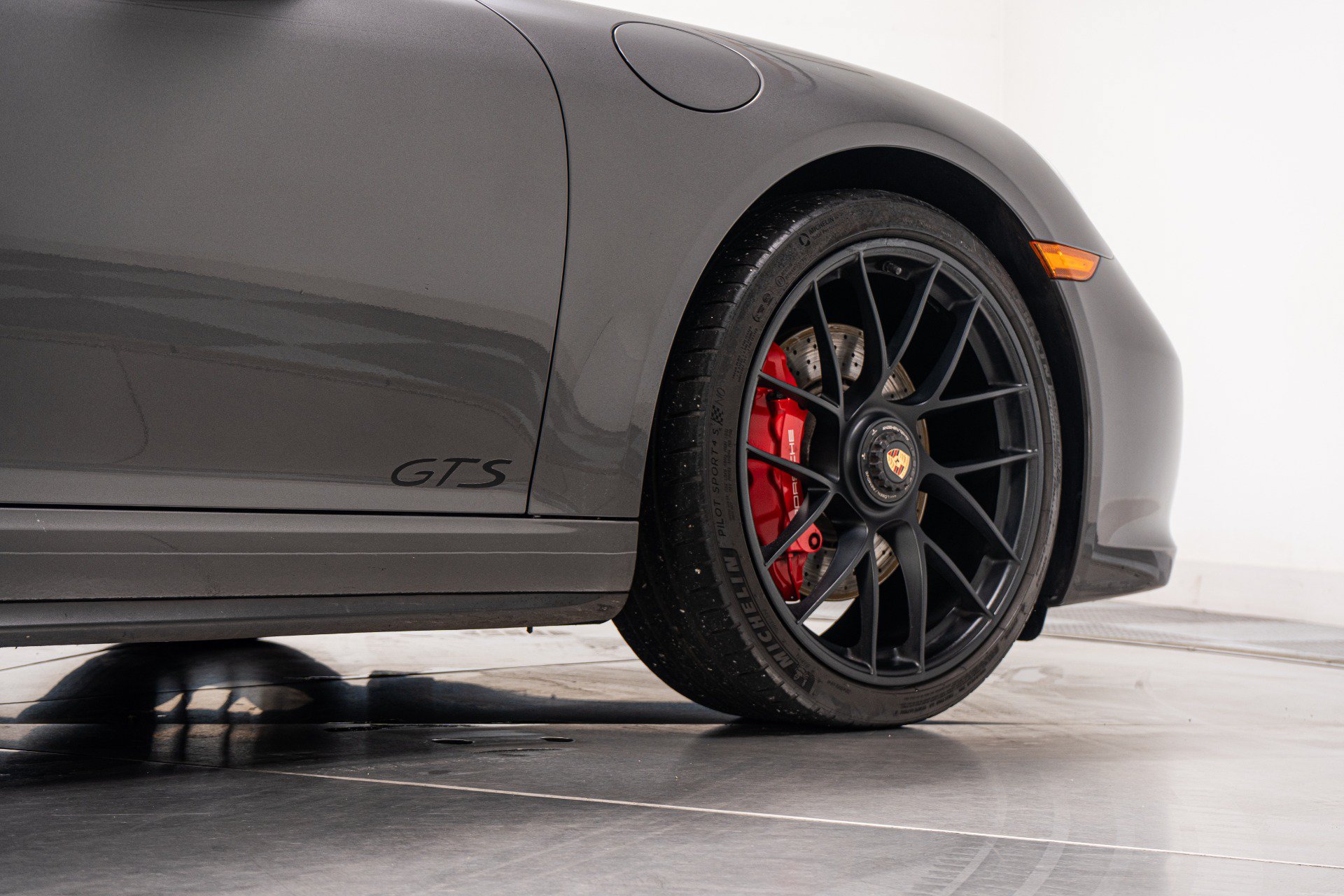 Used 2018 Porsche 911 Targa 4 GTS AWD/4WD image 37