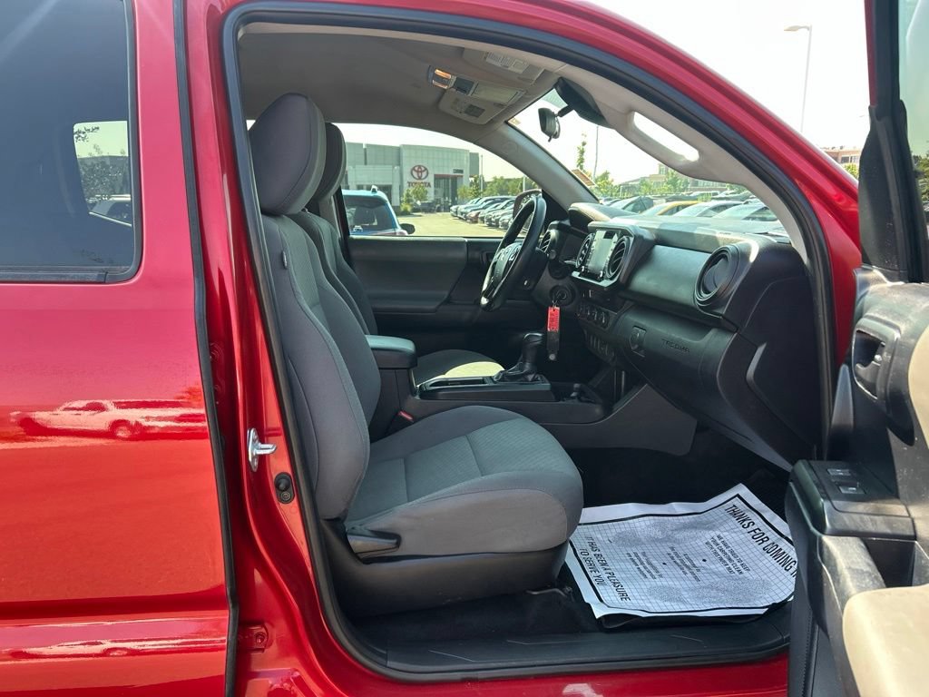 Used 2021 Toyota Tacoma SR AWD/4WD image 13