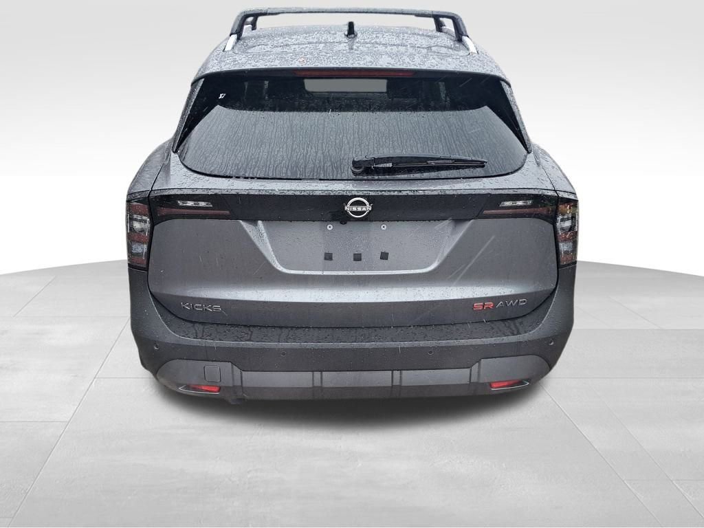 New 2026 Nissan Kicks SR w/ Cold Weather Package image 9