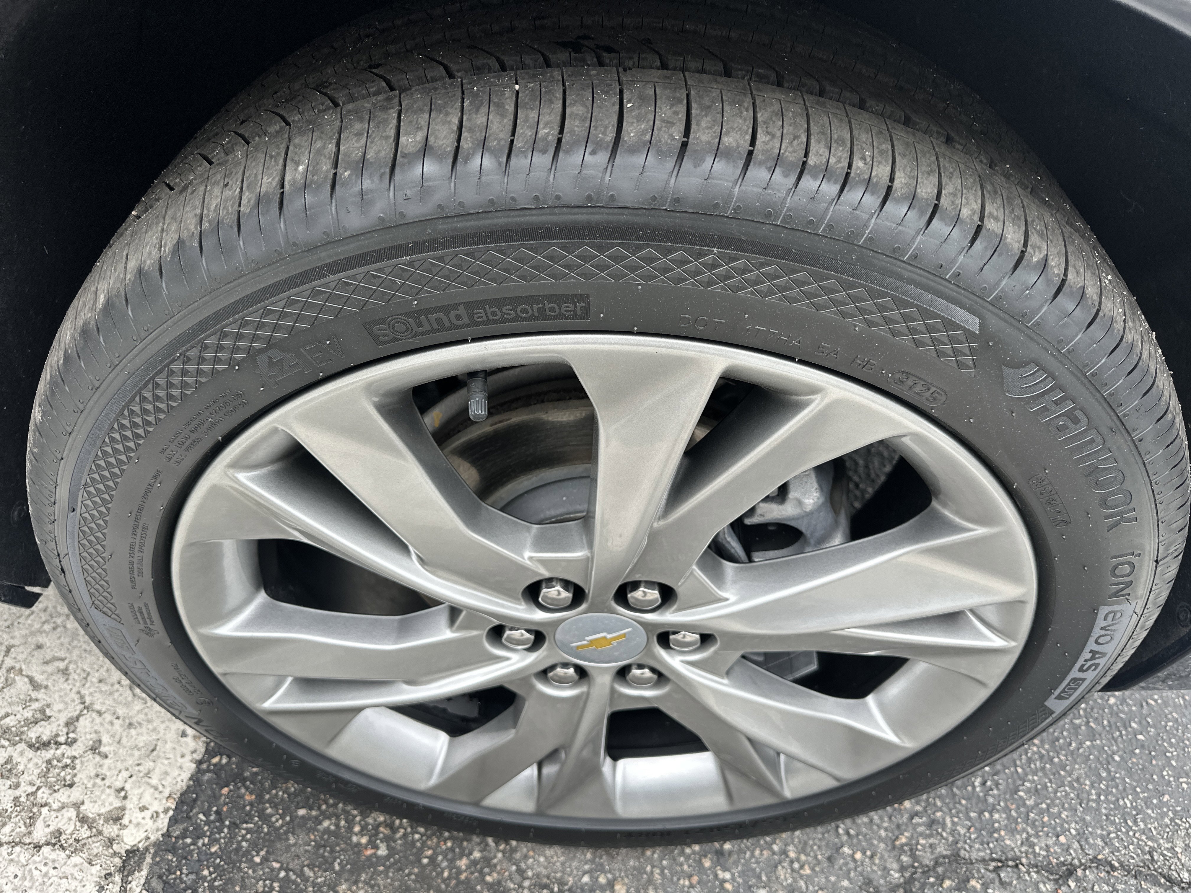 Used 2022 Chevrolet Blazer Premier w/ Driver Confidence II Package image 6