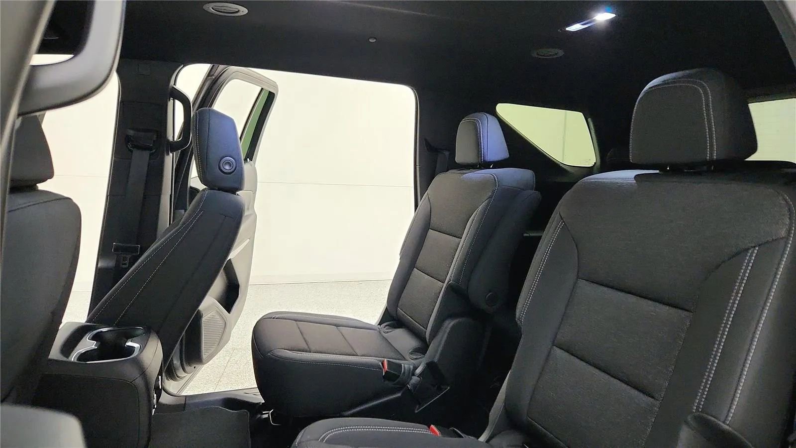 New 2026 Chevrolet Traverse LT w/ Midnight/Sport Edition image 31