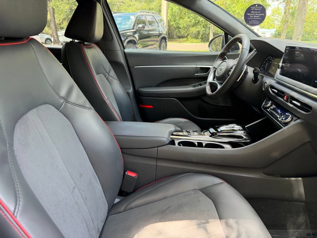 Used 2022 Hyundai Sonata SEL Plus w/ Winter Weather Package FWD image 8