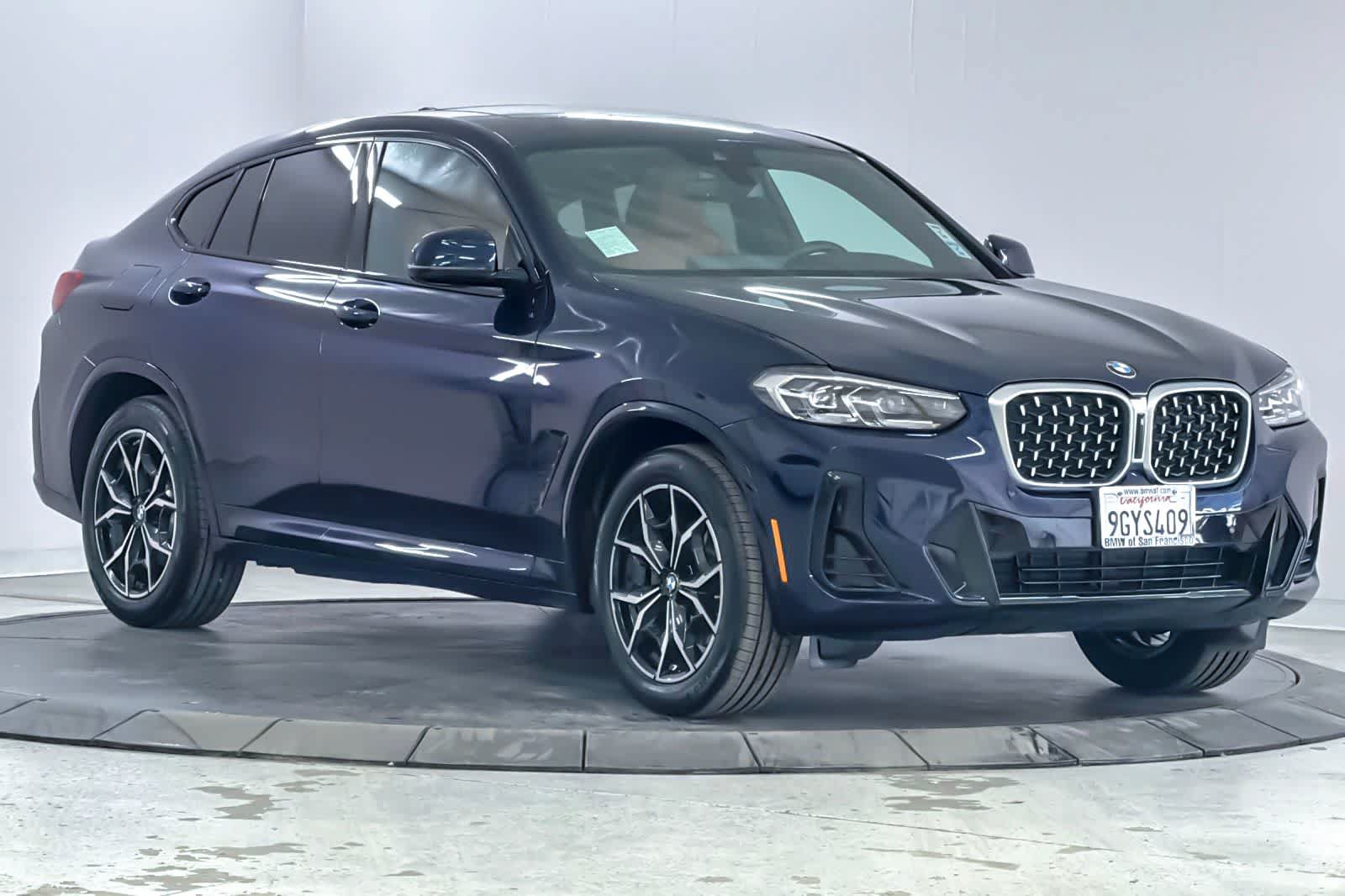 Used 2023 BMW X4 xDrive30i w/ M Sport Package AWD/4WD image 9