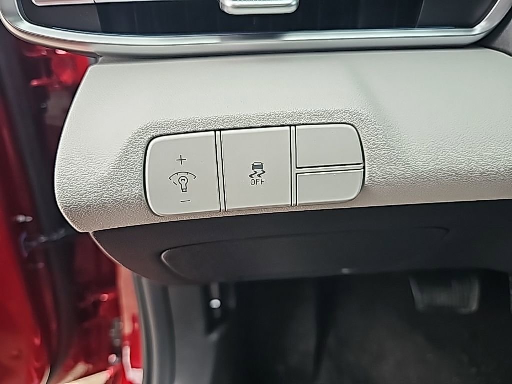 New 2026 Hyundai Elantra Limited FWD image 14