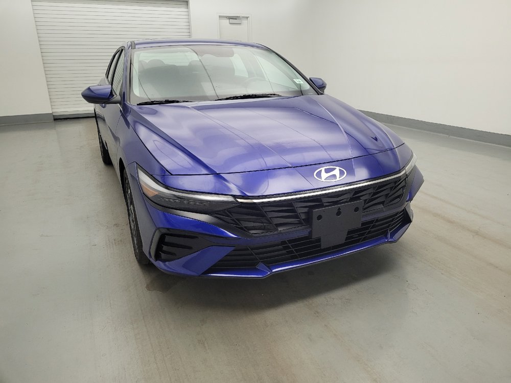 Used 2025 Hyundai Elantra SEL FWD image 14