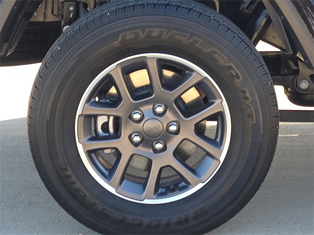 Used 2020 Jeep Gladiator Overland w/ Popular Equipment Package image 9