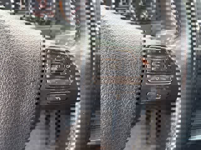 Used 2017 Volkswagen Tiguan S image 13