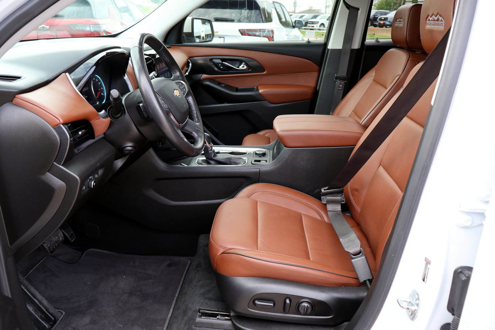 Used 2021 Chevrolet Traverse High Country FWD image 20