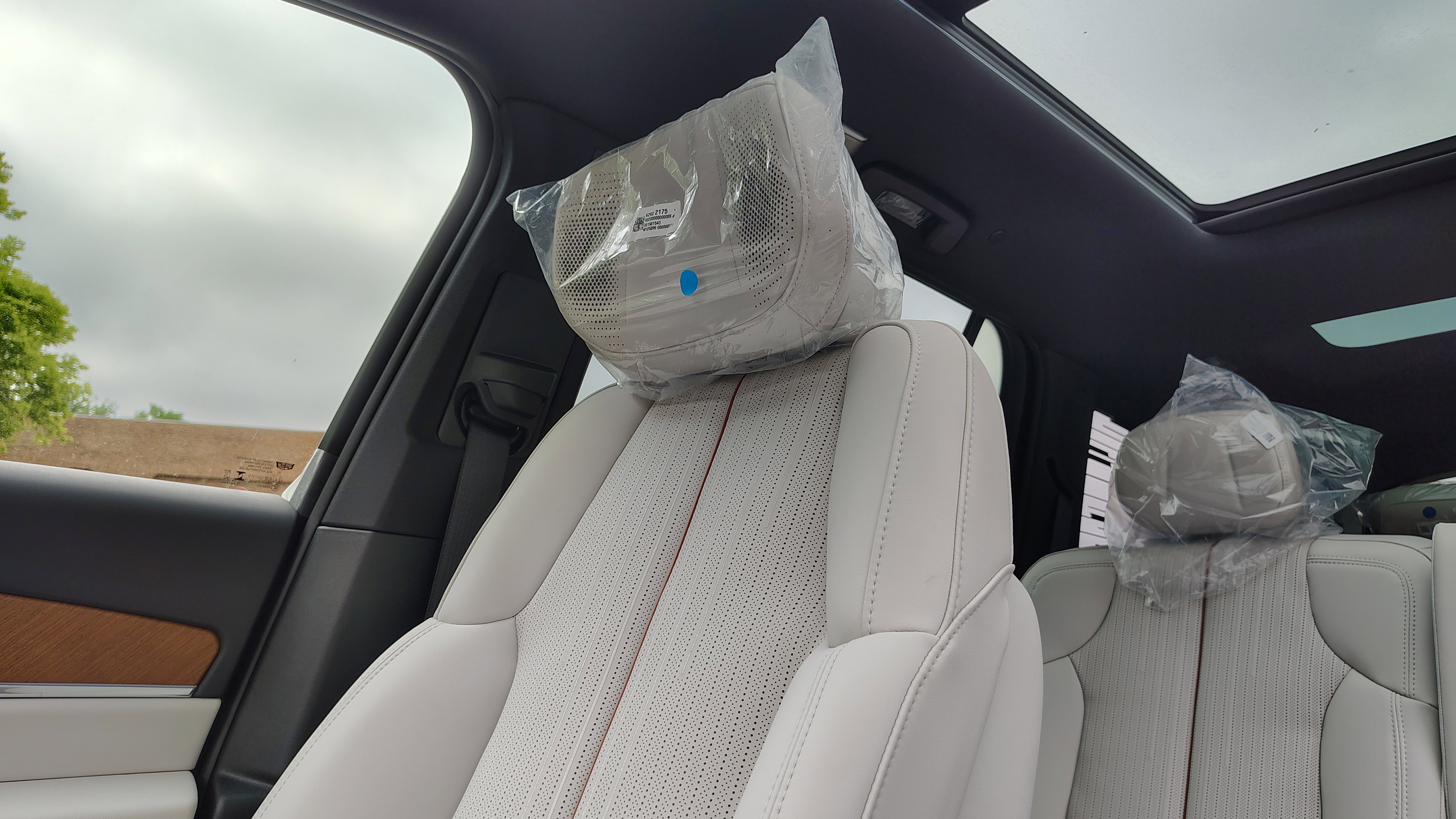 New 2026 Cadillac Vistiq Sport image 22