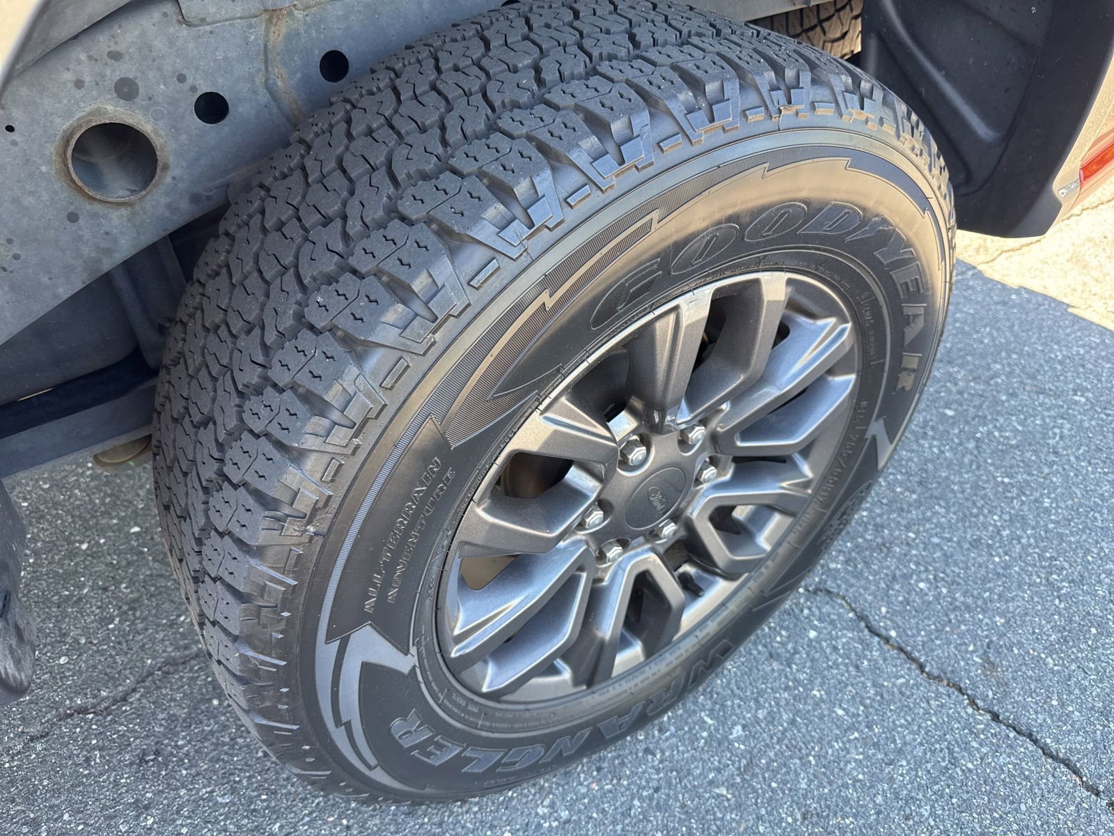Used 2019 Ford Ranger XLT w/ Equipment Group 302A Luxury AWD/4WD image 10