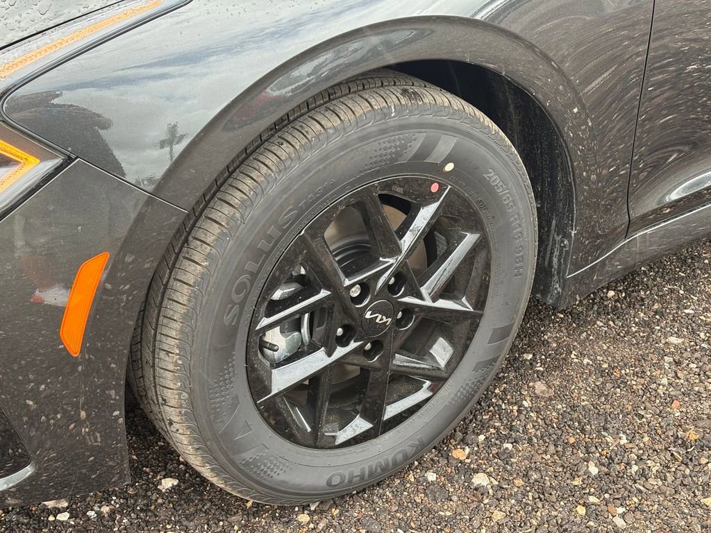 New 2026 Kia K5 LXS image 9