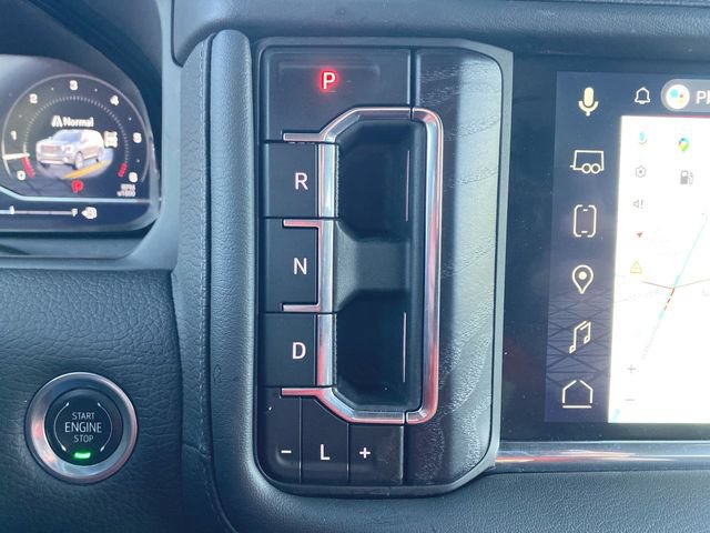 Used 2024 GMC Yukon Denali AWD/4WD image 16
