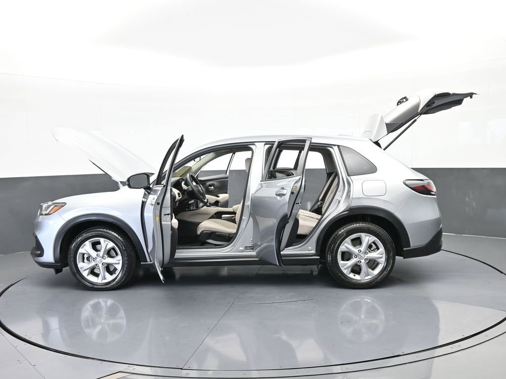 Used 2023 Honda HR-V LX image 70