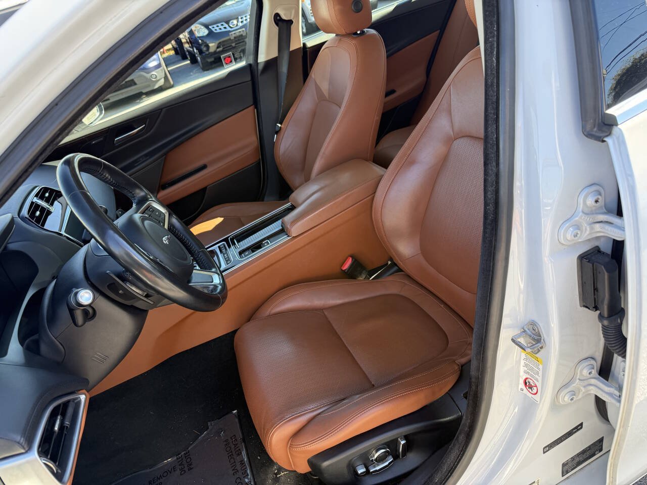 Used 2018 Jaguar XE Portfolio AWD/4WD image 7