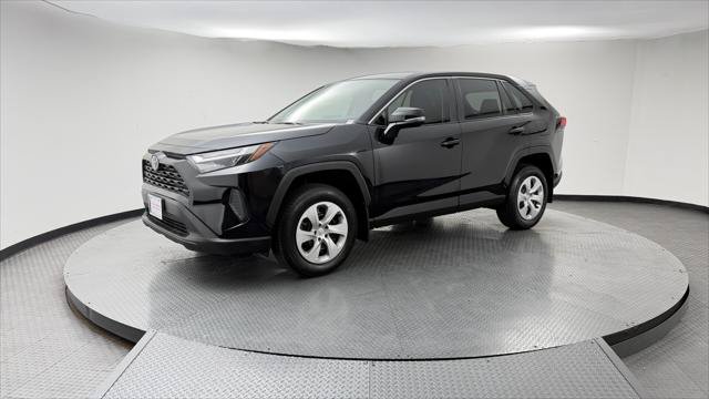 Used 2024 Toyota RAV4 LE FWD image 2
