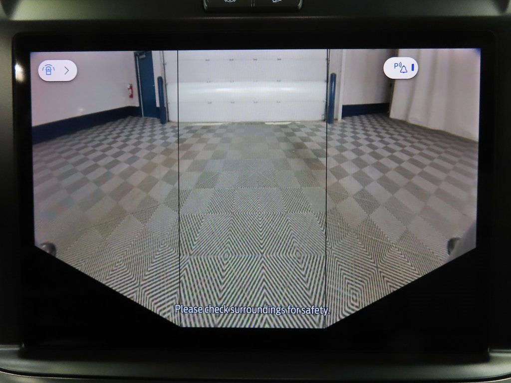 Used 2025 Ford F350 Lariat w/ Black Appearance Package image 25