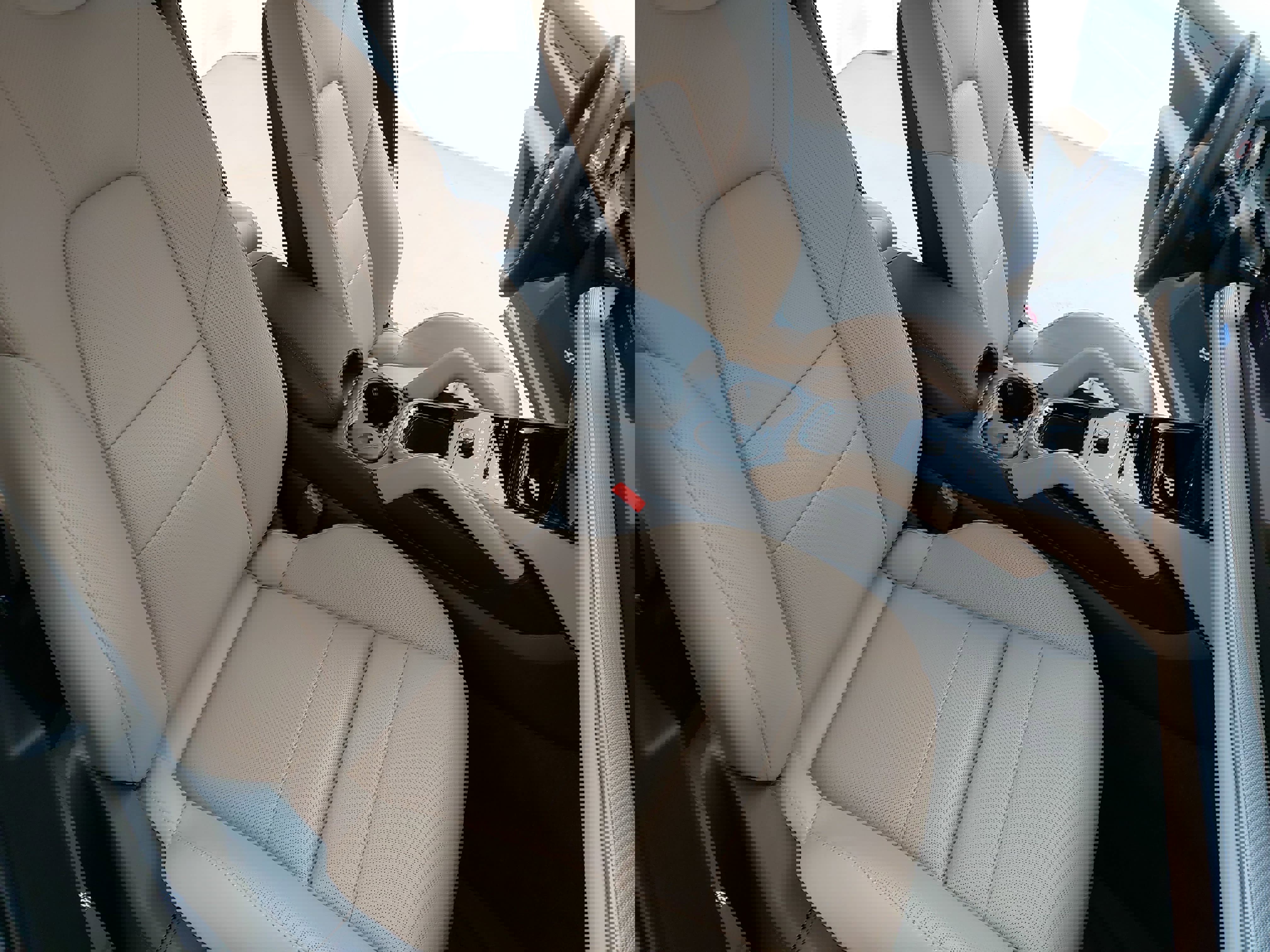 Certified 2025 Porsche Cayenne S image 12